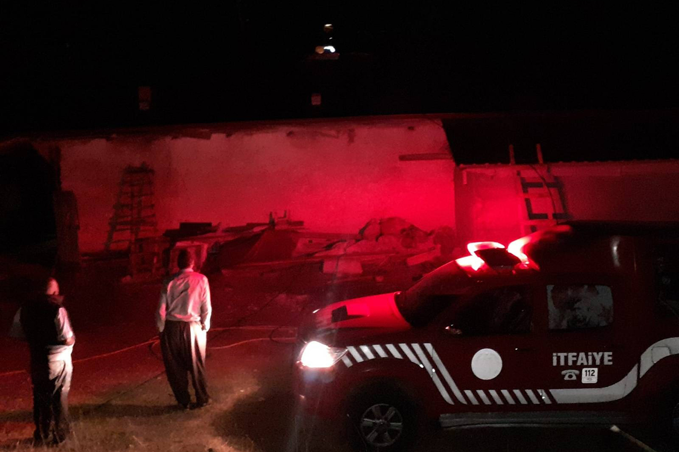 malatyada-2-ayri-yangin-maddi-hasara-yol-acti-2db832ed.jpg