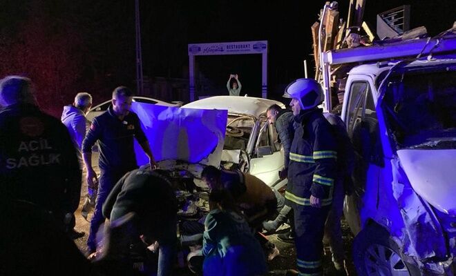 adiyamanda-trafik-kazasi-3-yarali-158e6fdd.jpg
