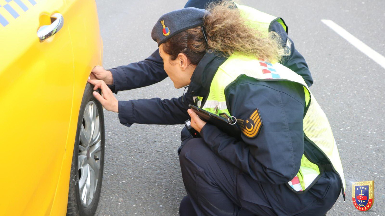 bitliste-trafik-jandarmasindan-kis-lastigi-denetimi-1.jpg