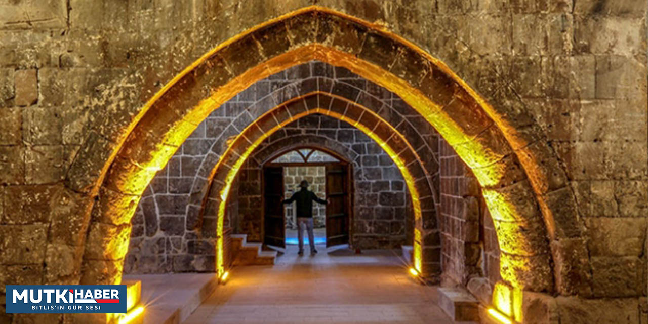 arkeoloji-ve-tarih-tutkunlari-icinn.jpg