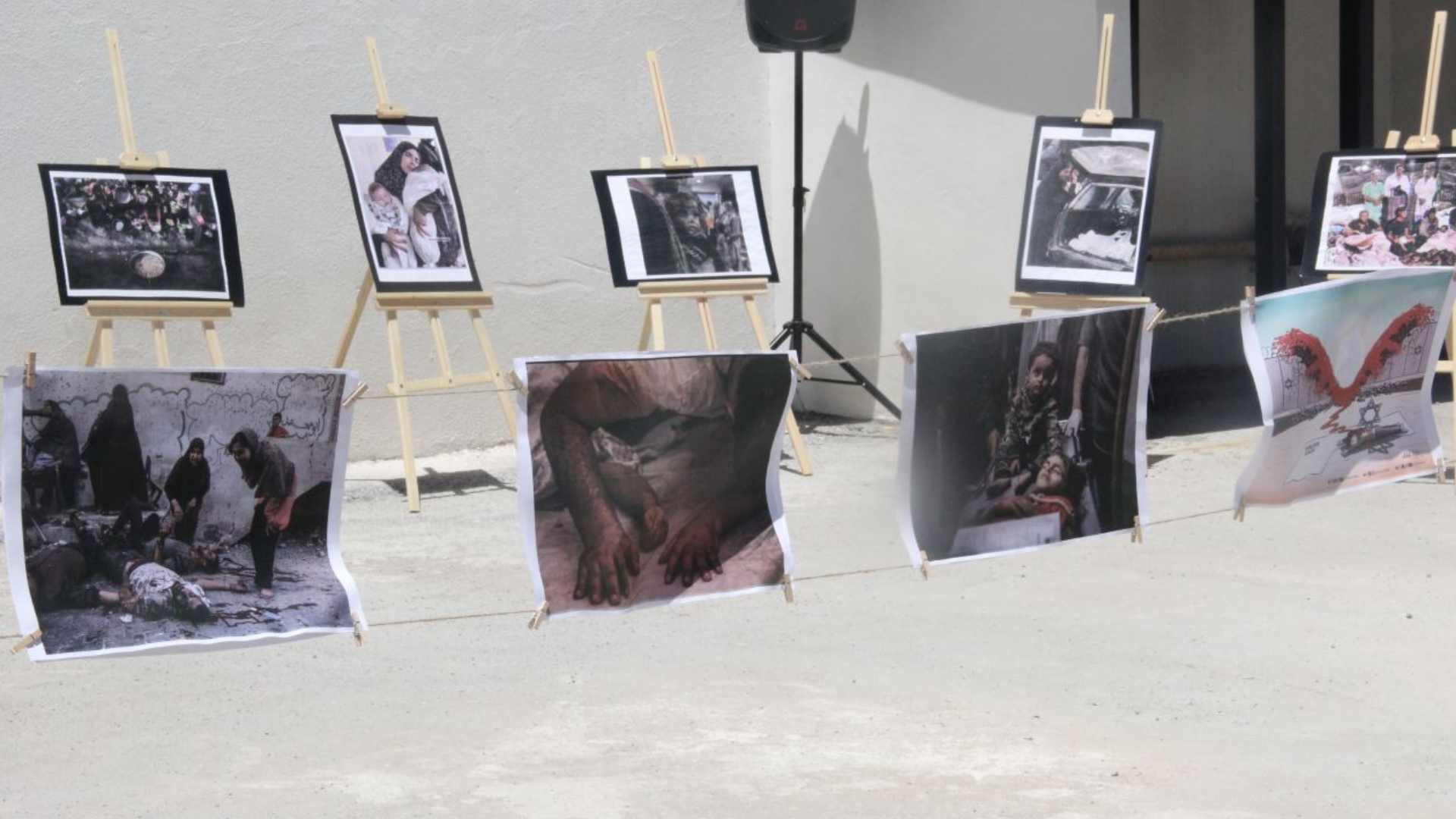 gazze-adli-fotograf-sergisi-acildi-7.jpg
