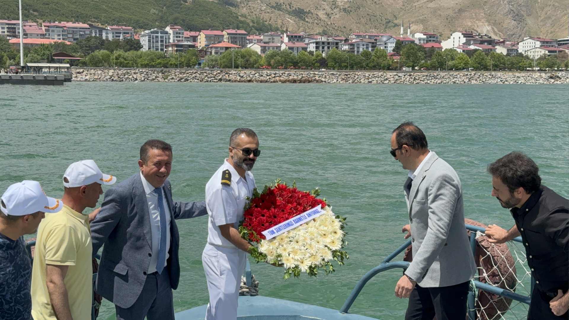 Bitlis'te 'Denizcilik Ve Kabotaj Bayramı' Düzenlenen Törenle Kutlandı (4)