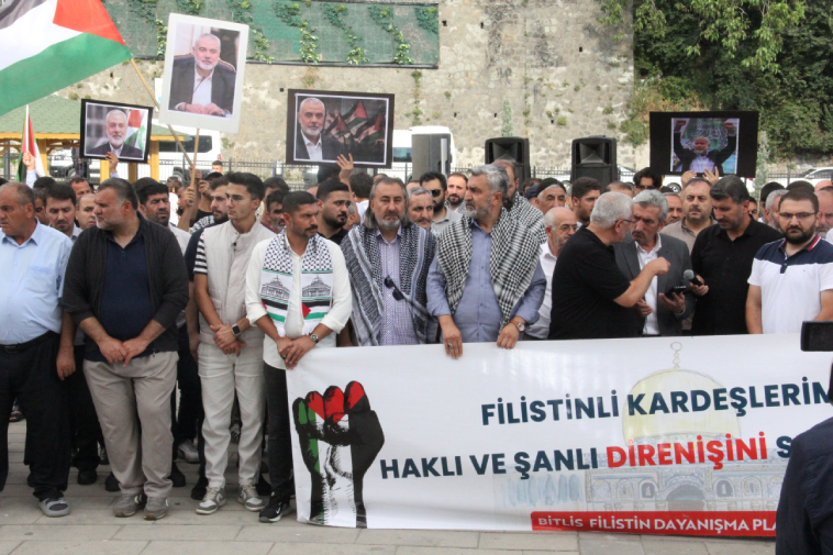 Bitlis'te Şehid İsmail Haniyye İçin Gıyabi Cenaze Namazı Ve Basın Açıklaması (14)