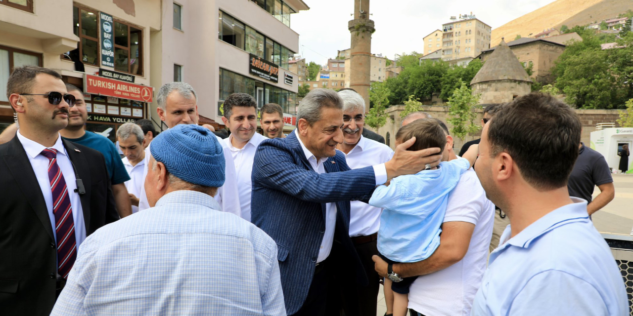 Vali Karaömeroğlu, Bitlis'te Dere Üstü Projesini İnceledi (6)