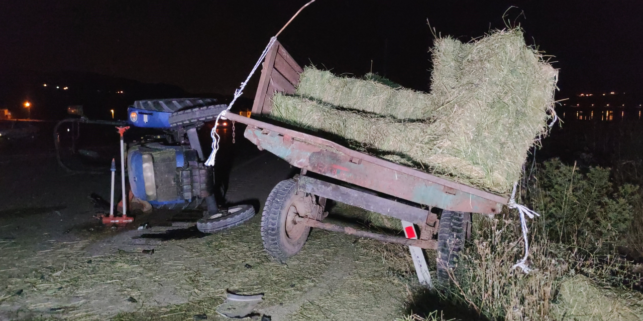 Van'da Otomobil Ile Traktör Feci Çarpıştı 5 Yaralı (3)