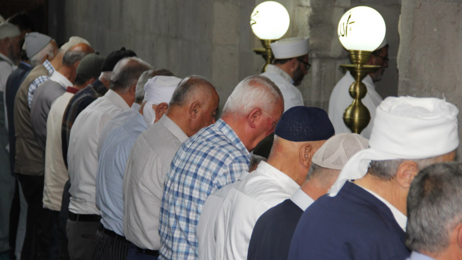 Bitlis'te Şehid İsmail Heniyye İçin Gıyabi Cenaze Namazı Kılındı (3)