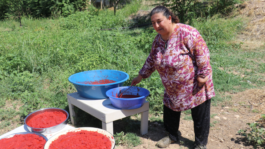 Malatya’da Ev Hanımları Kış Hazırlığına Başladı