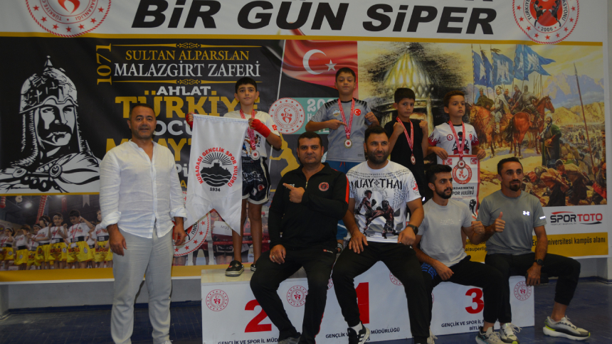 Minikler Ve Yıldızlar Muaythai Türkiye Şampiyonası Bitlis'te Tamamlandı