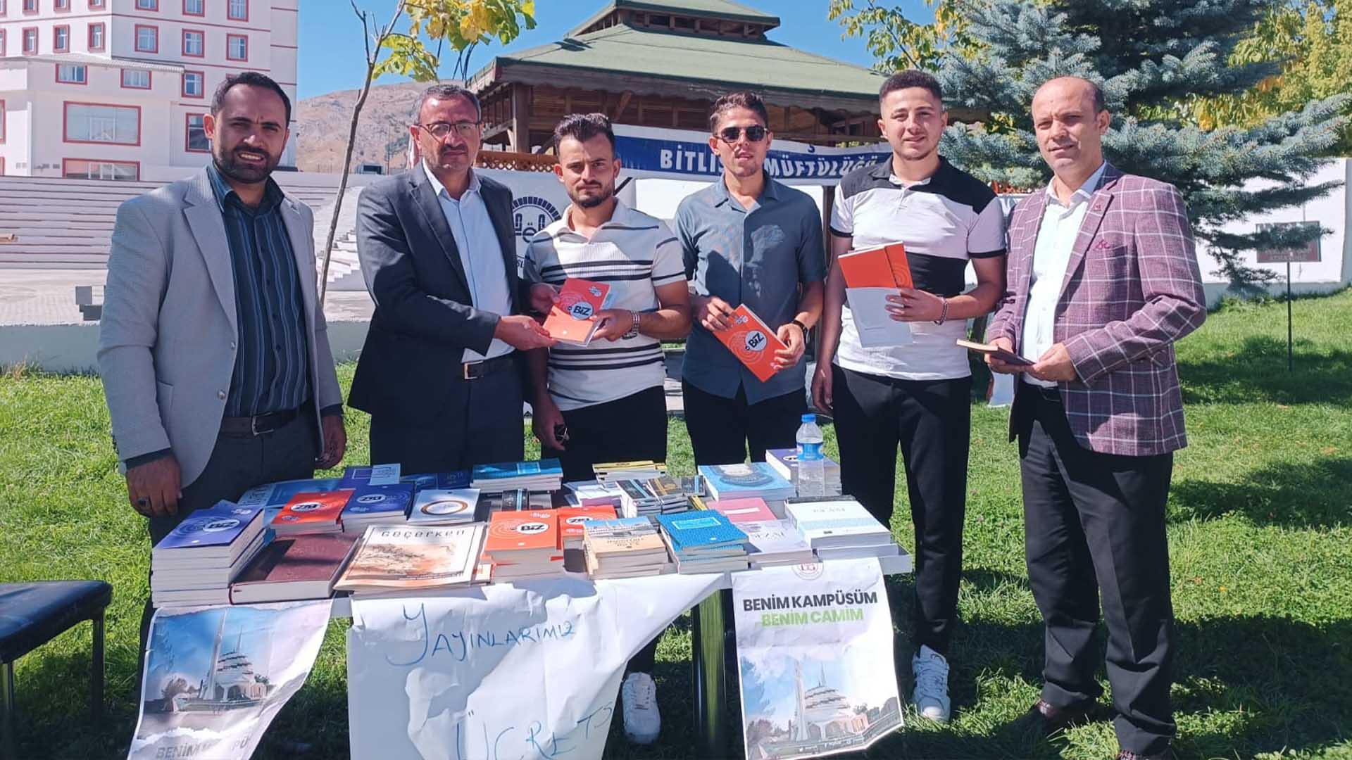 Bitlis İl Müftülüğü, Eren Üniversitesi'nde Gençlik Faaliyetleri Standı Kurdu 3