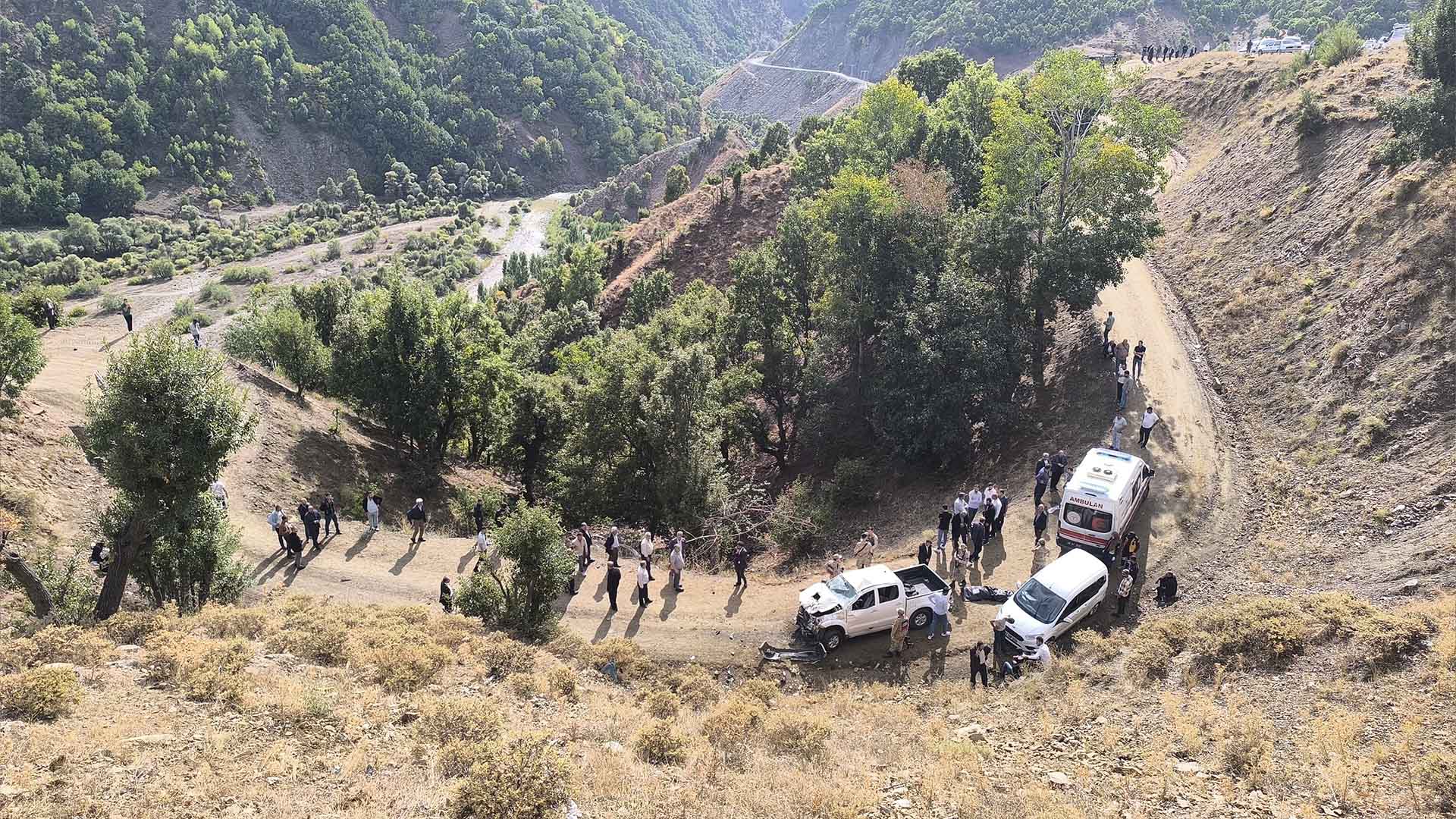 Bugün Şehit Olan Askerin Yakınları Cenaze Törenine Giderken Araç Şarampole Devrildi, 1 Kişi Öldü 5 Yaralı 2