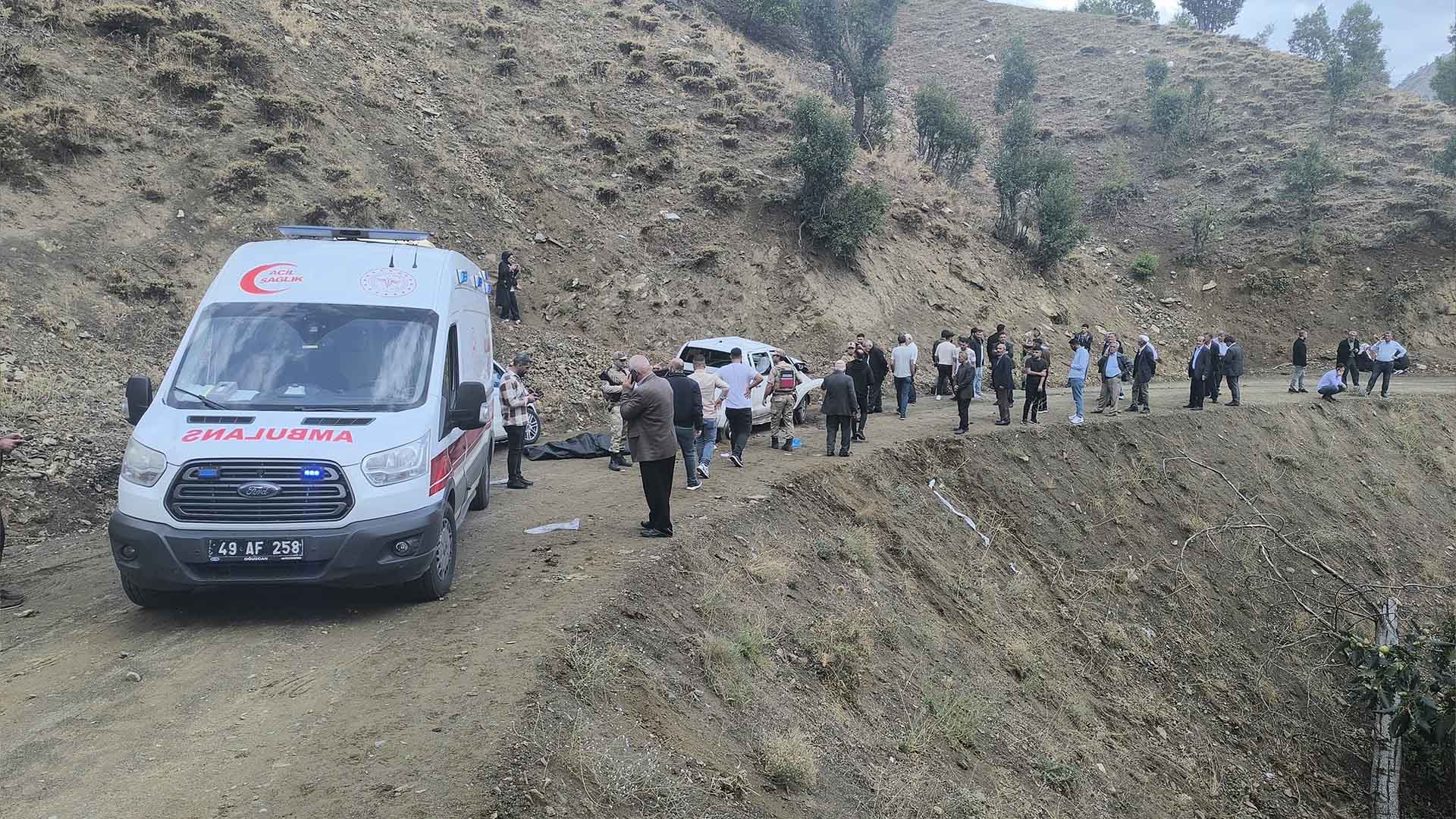 Bugün Şehit Olan Askerin Yakınları Cenaze Törenine Giderken Araç Şarampole Devrildi, 1 Kişi Öldü 5 Yaralı 3