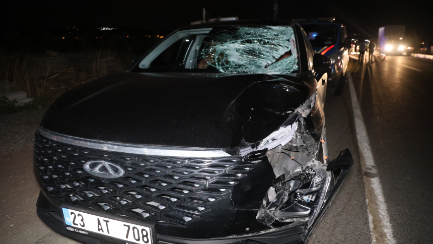 Elazığ’da Yaya Otomobil Çarpması Sonucu Hayatını Kaybetti (1)