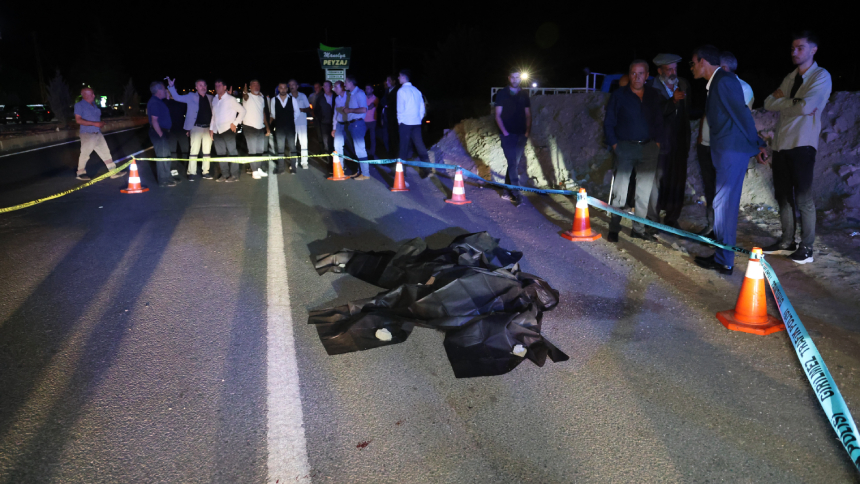 Elazığ’da Yaya Otomobil Çarpması Sonucu Hayatını Kaybetti (3)