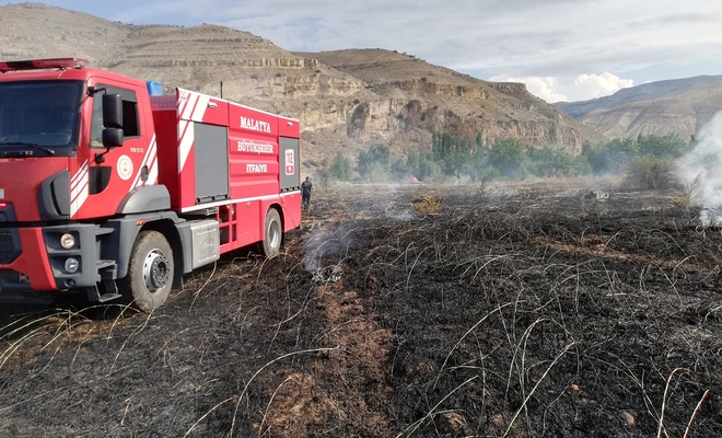 Malatyada Bahce Yangininda Maddi Hasar Olustu E8219F31