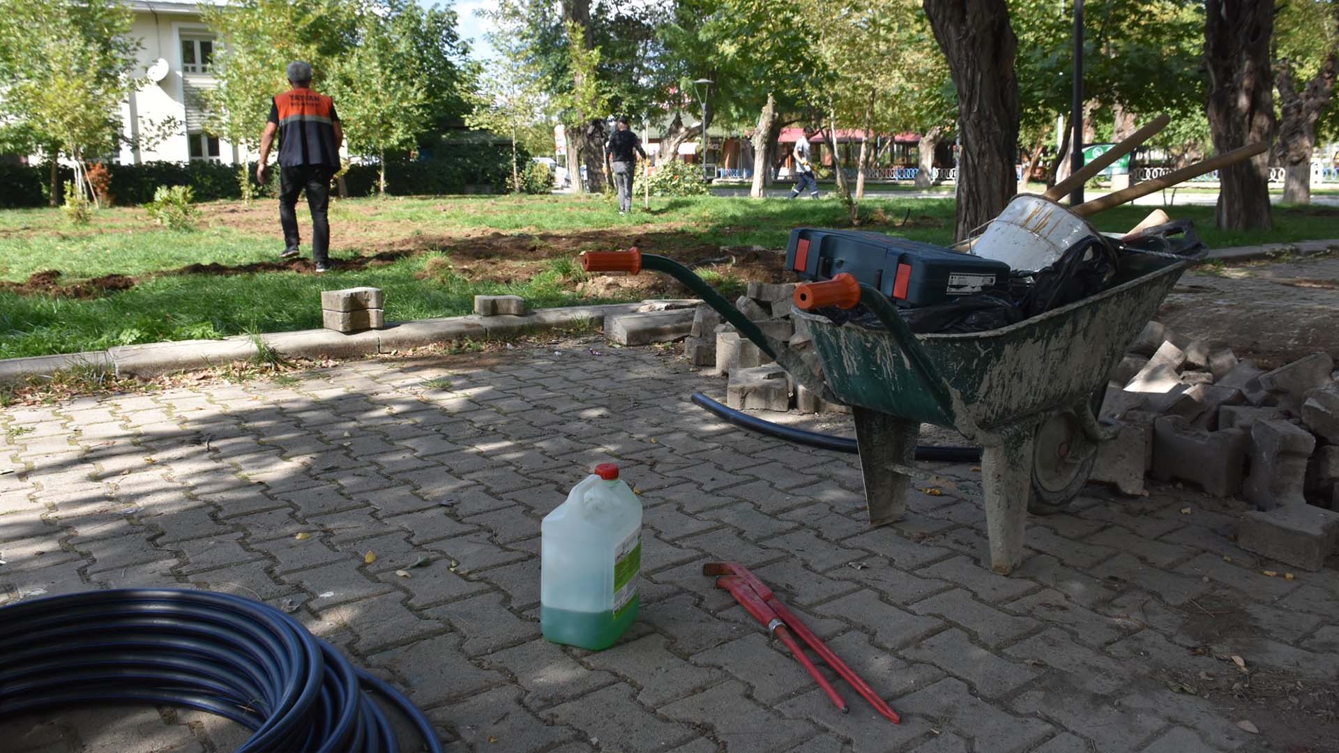 Tatvan Belediyesi’nden Yeşil Alanlara Yeni Sistemi 5