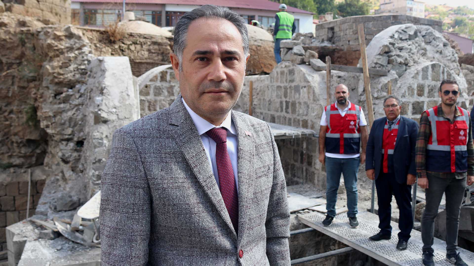 Bitlis’te Tarihi Yapılar Yeniden Restore Ediliyor 3