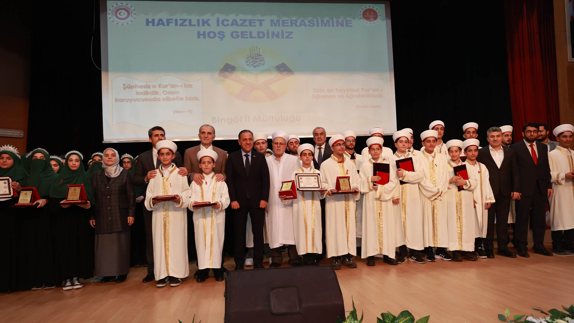 Bingöl’de 44 Hafız İcazet Aldı 1