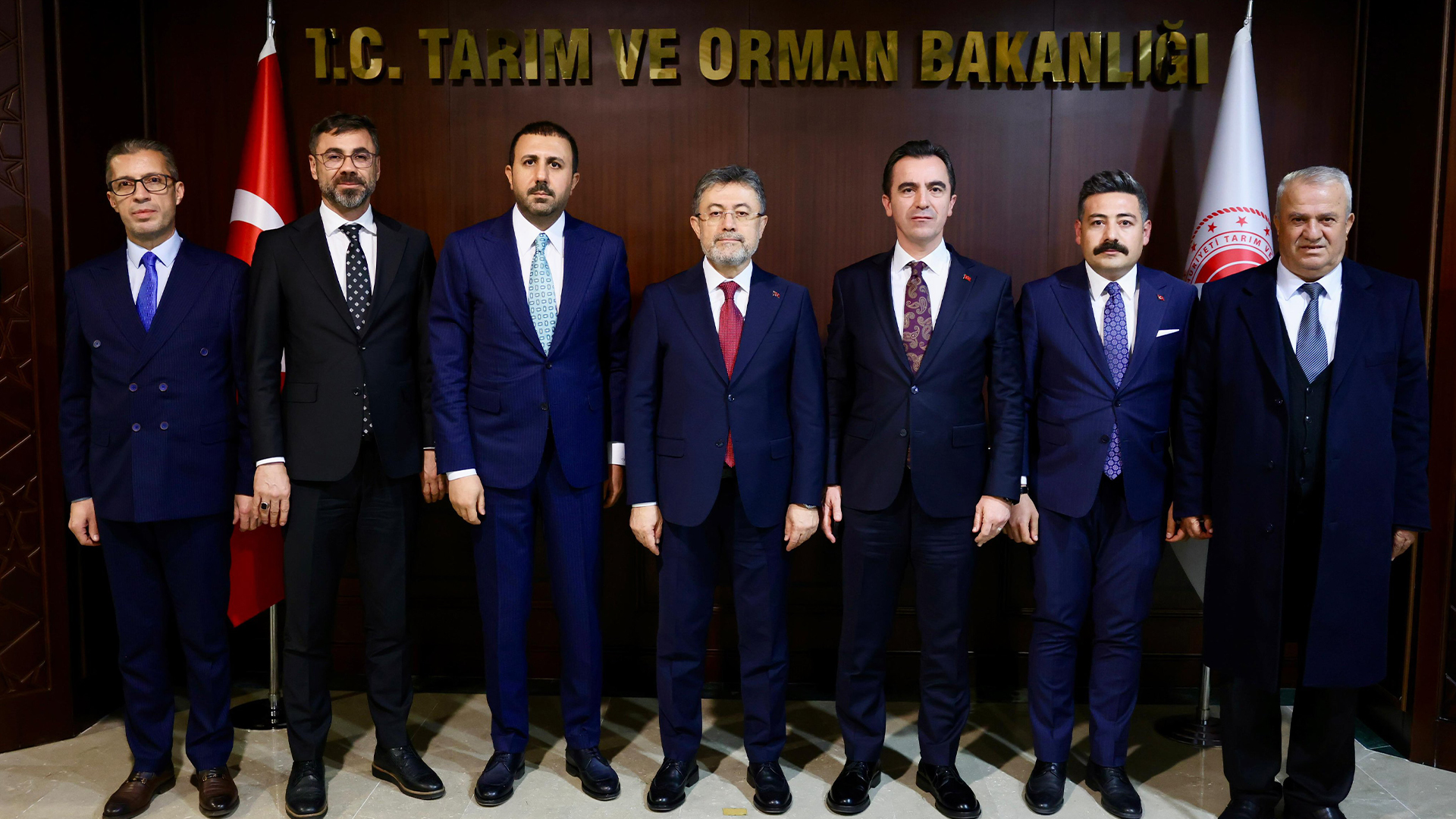 Bitlis Heyeti, Tarım Ve Orman Bakanı Yumaklı'yı Ziyaret Etti