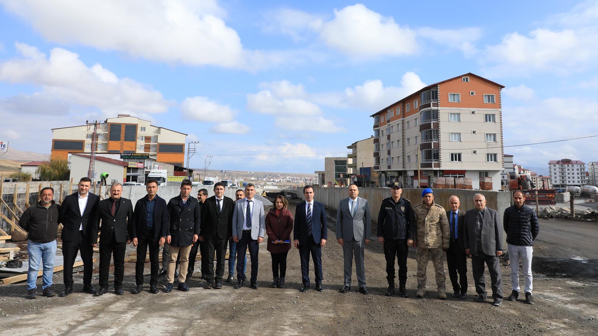 Bitlis Valisi Karakaya, Tatvan'daki Çalışmaları İnceledi 5