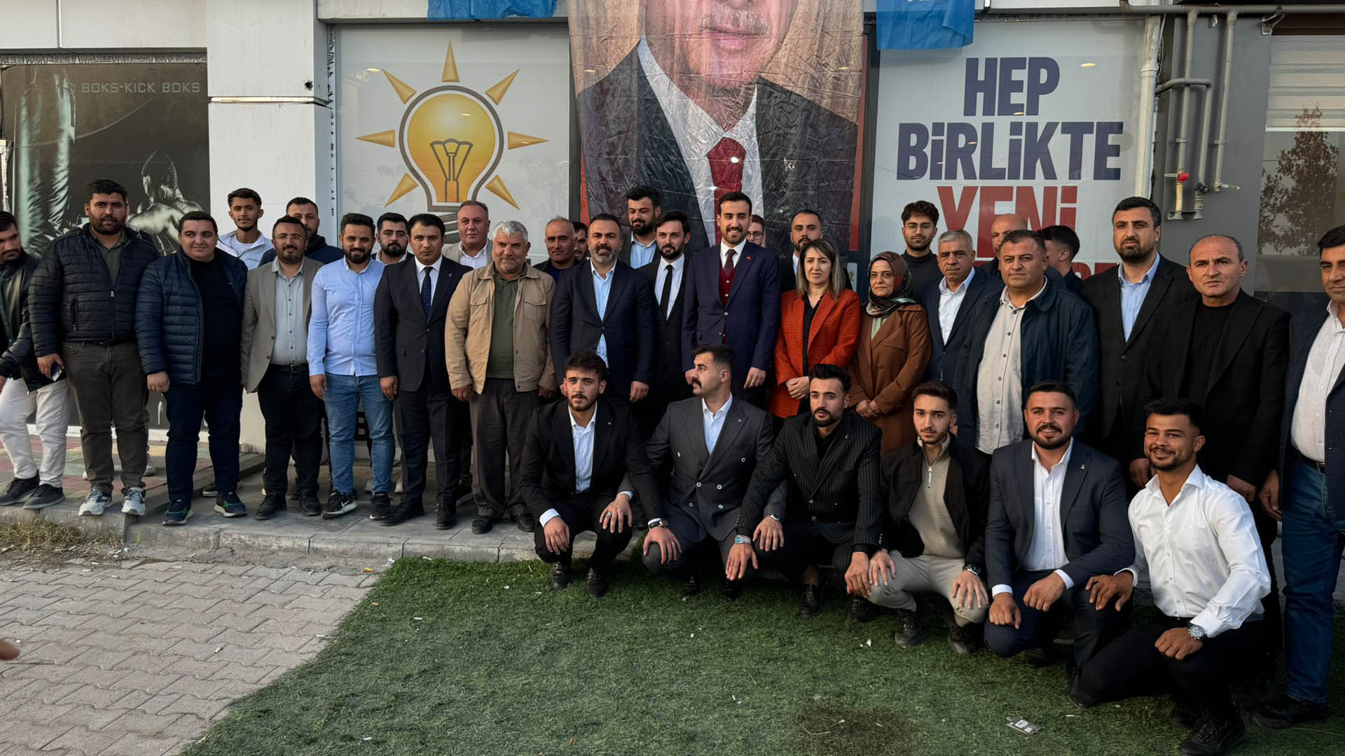 Bitlis'te Ak Parti Ve Gençlik Kongreleri Başladı 2