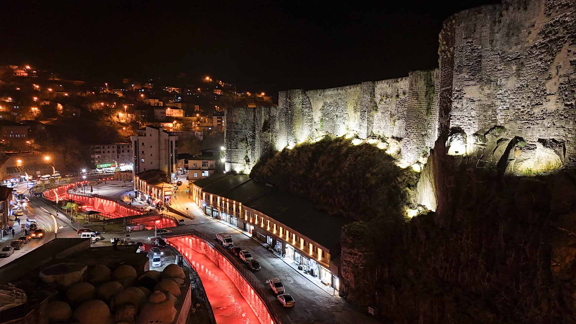 Bitlis’te Kale Altı Sokak Sağlıklaştırma Projesi Tamamlandı 3