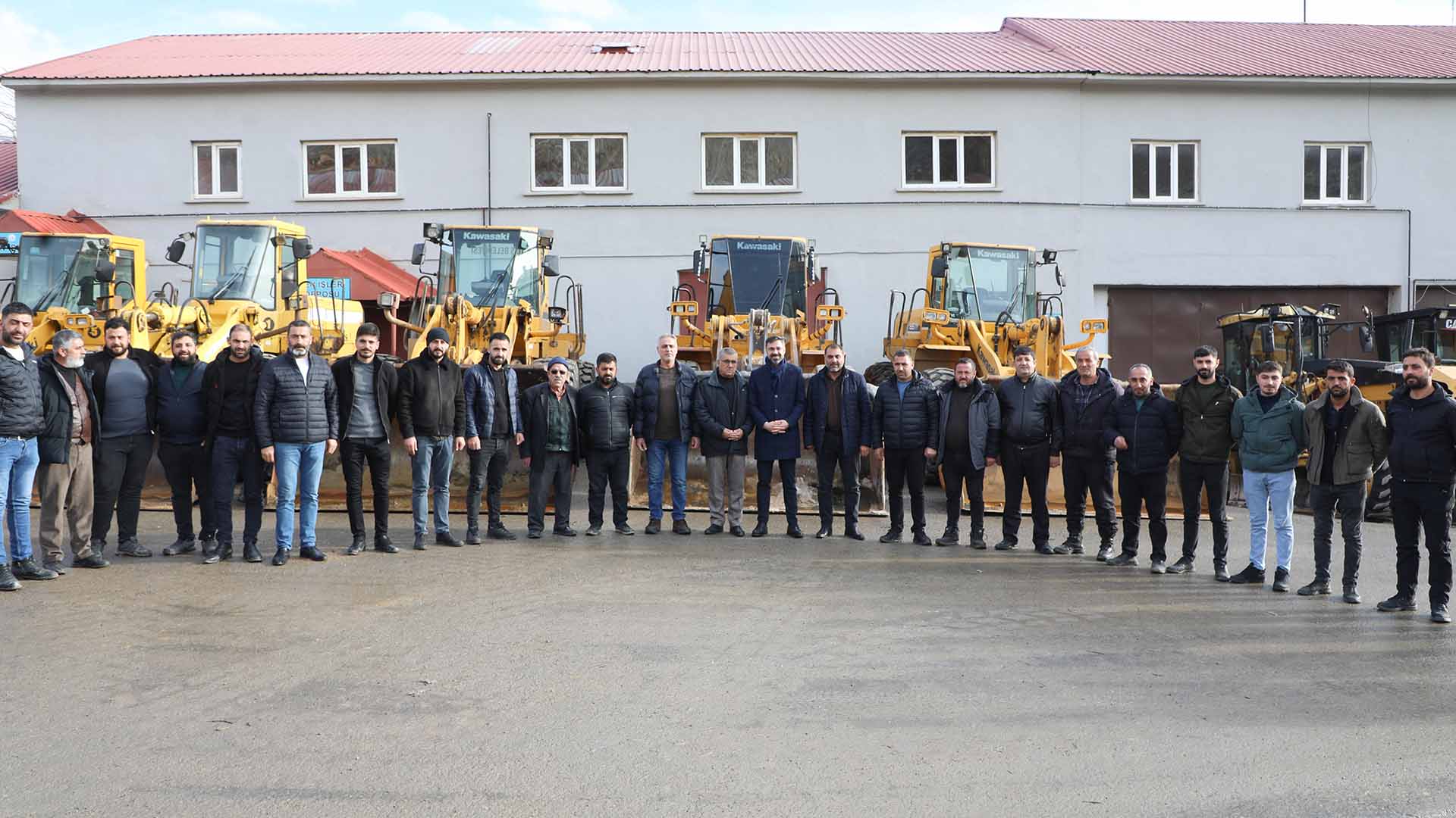 Bitlis Belediyesi Kışa Hazır, Karın Başkenti'nde Sorunsuz Ulaşım Hedefi 3