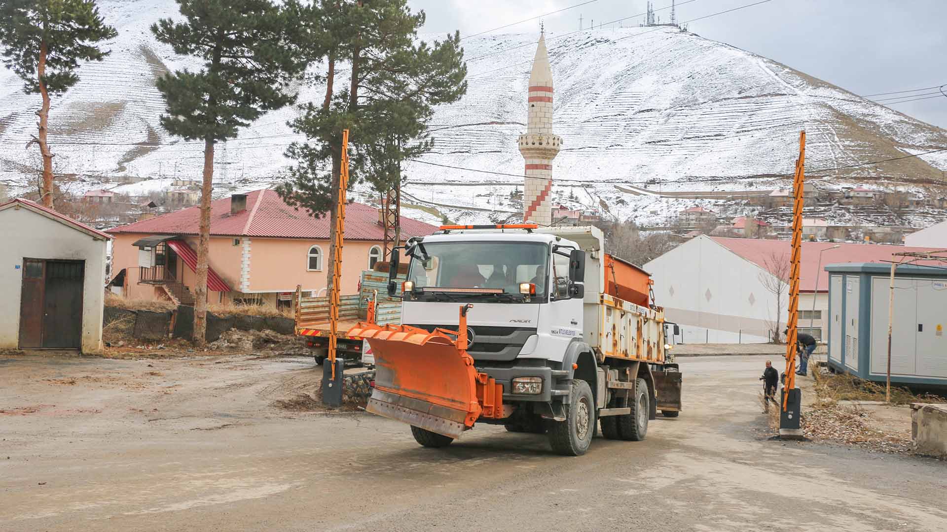 Bitlis Belediyesi Kışa Hazır, Karın Başkenti'nde Sorunsuz Ulaşım Hedefi