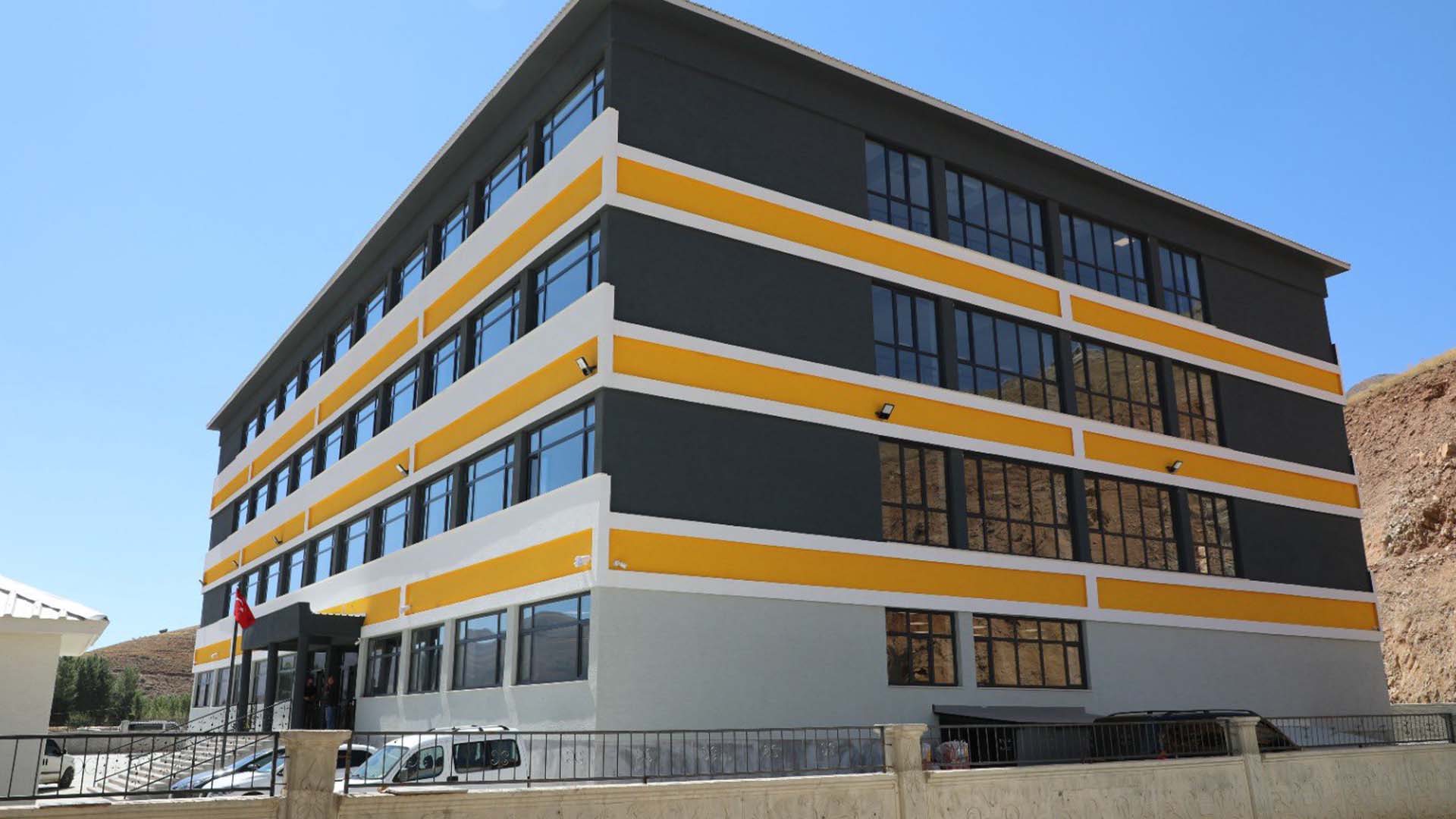 Bitlis’te 2024 Yılında Eğitime Yönelik Önemli Yatırımlar Ve Faaliyetler 2