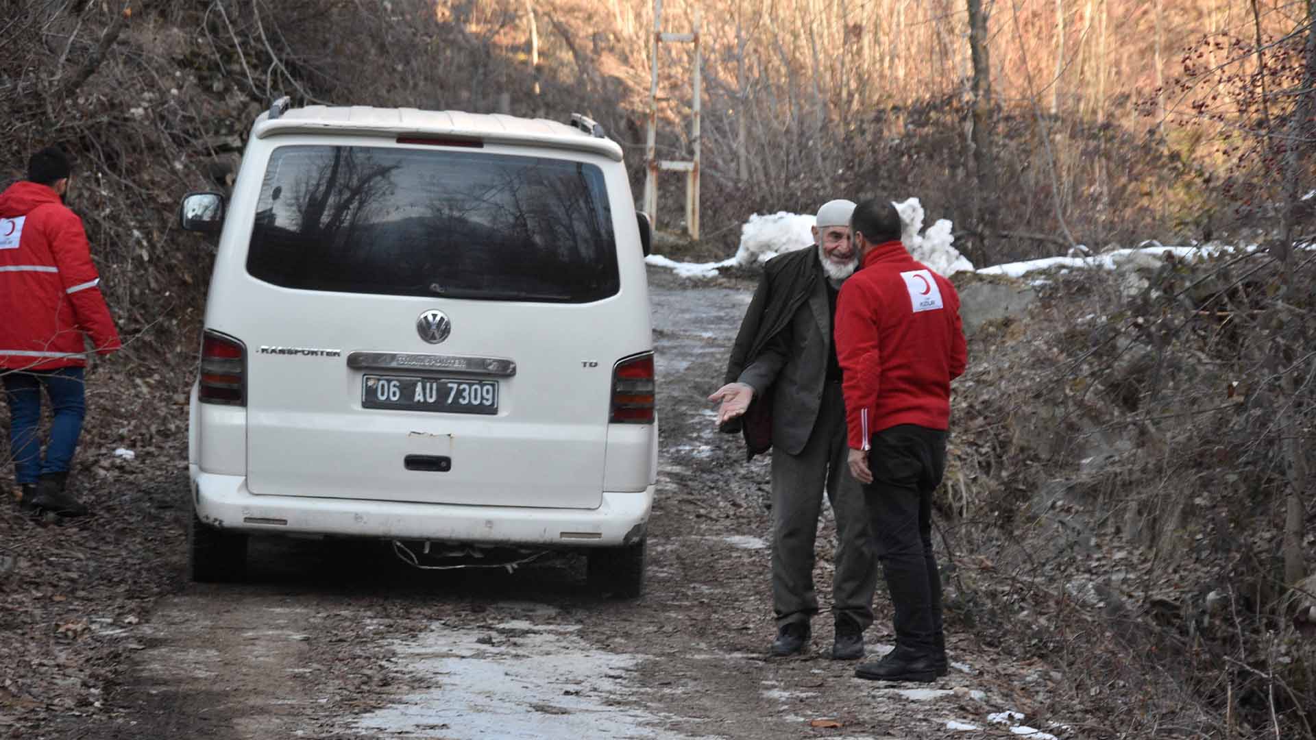 Bitlis’te Kızılay, 1045 Aileye Gıda Kolisi Dağıttı 3