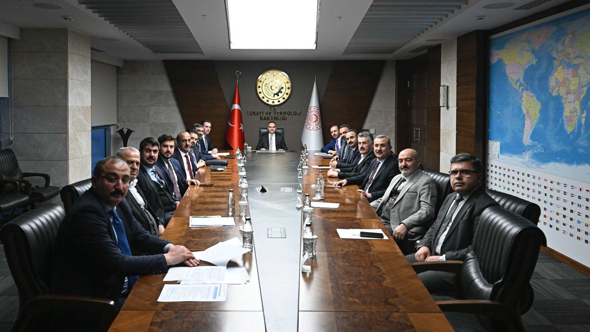 Bitlis Heyetinden Sanayi Ve Teknoloji Bakanı’na Ziyaret 1