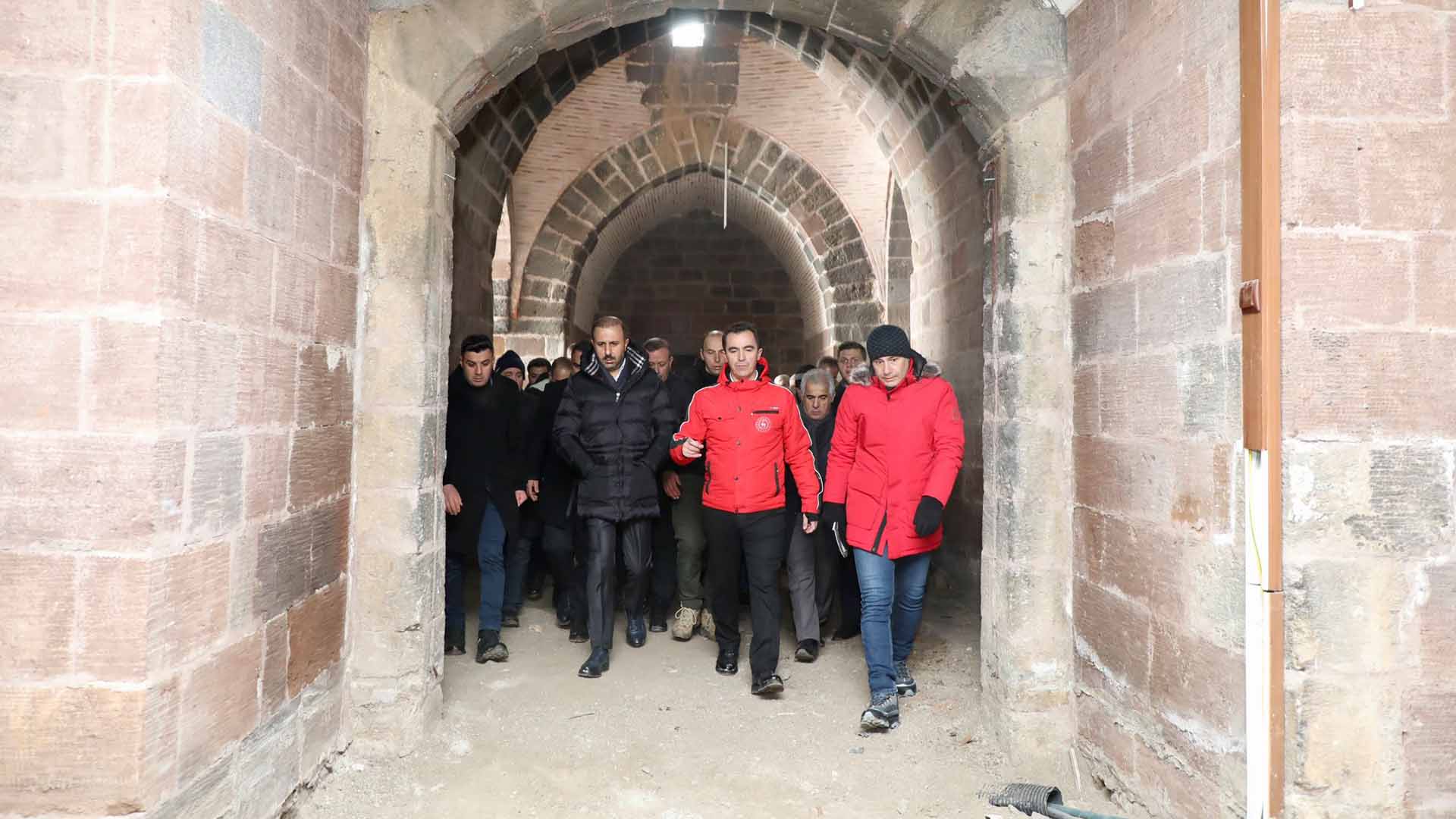 Bitlis’te El Aman Hanı Turizme Kazandırılıyor 2
