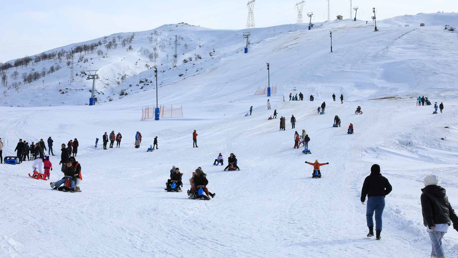 Bitlis'te Gönül Köprüleri Kış Etkinliği Gerçekleştirildi 5