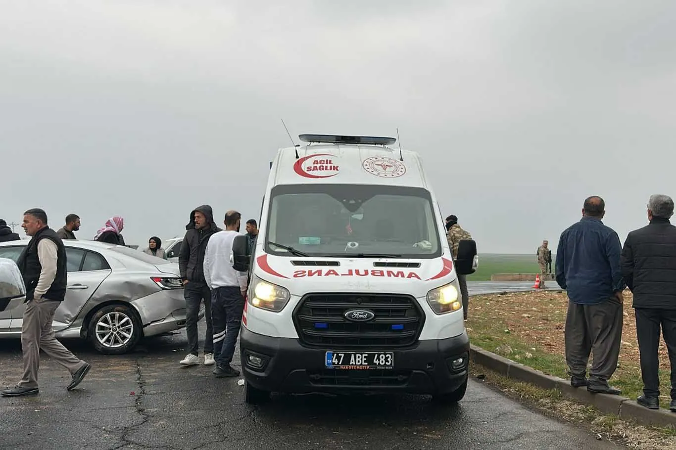 Mardinde Iki Otomobil Carpisti 2 Yarali 1