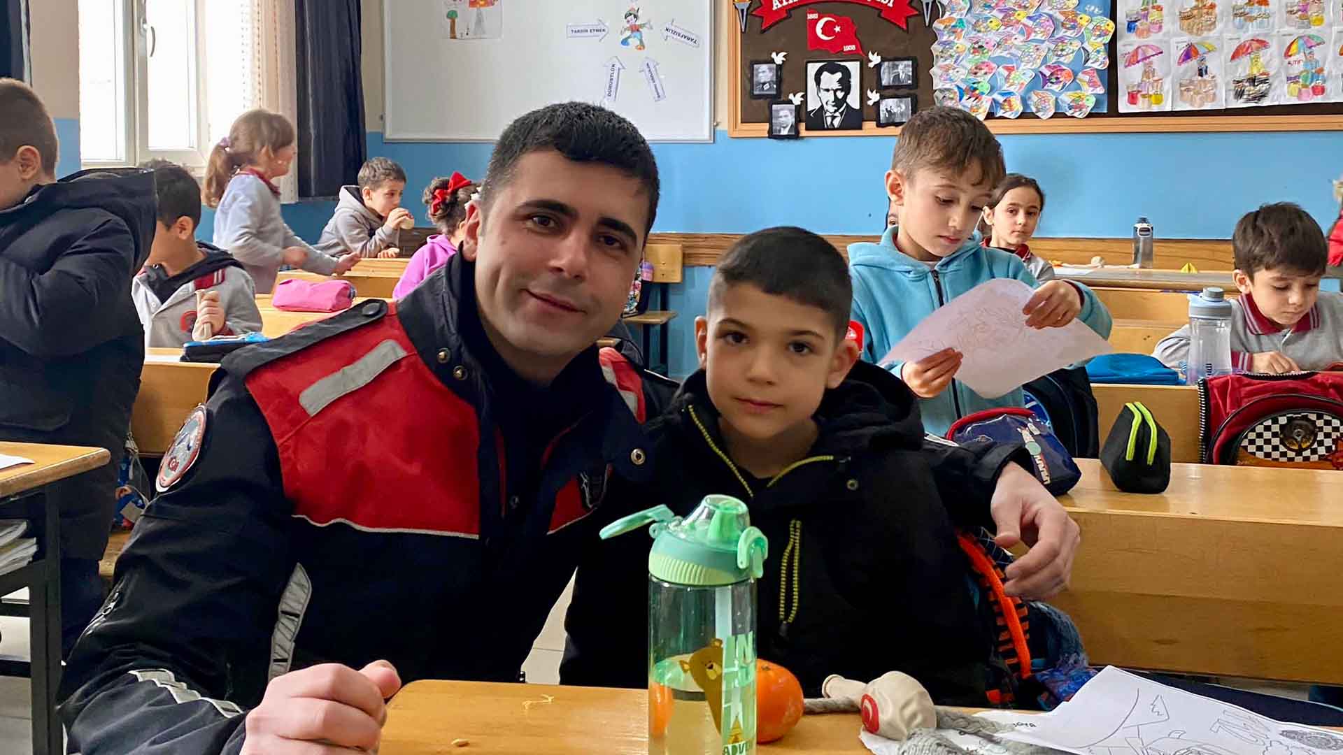 Tatvan Polisi Öğrencilere Güvenlik Ve Trafik Eğitimi Verdi 1