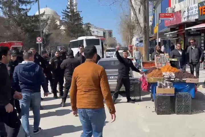 006C16668Ecb4338B052F0A02C23A1E8 3101B276 9Add 45Fe B331 93E9Bccf7A10