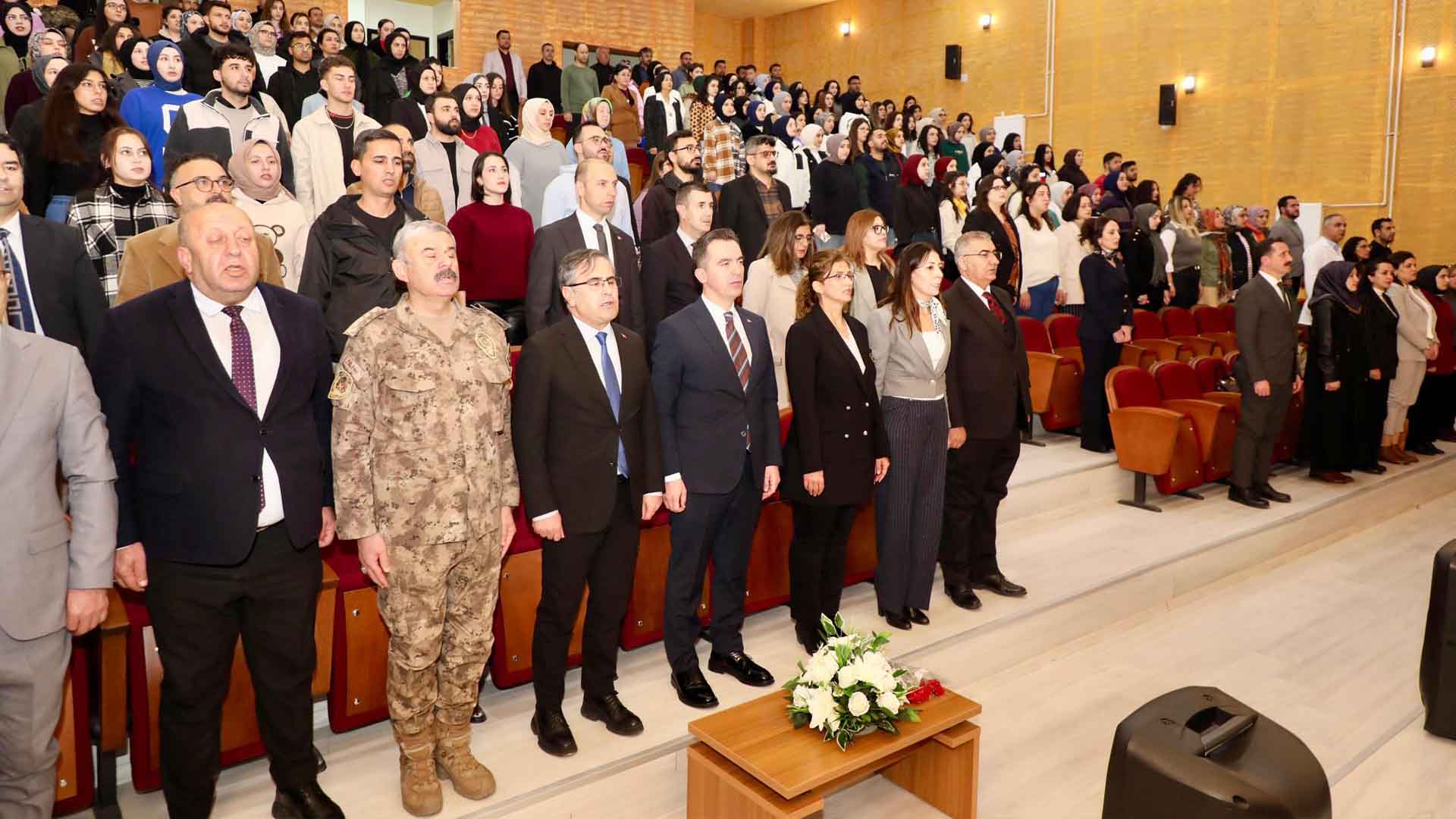 Bitlis’te 8 Mart’a Özel Kadın Hakları Söyleşisi Düzenlendi 2