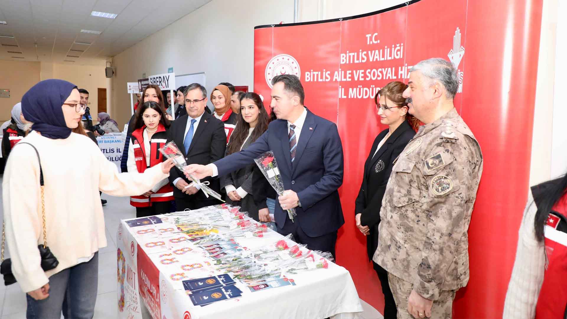 Bitlis’te 8 Mart’a Özel Kadın Hakları Söyleşisi Düzenlendi 3