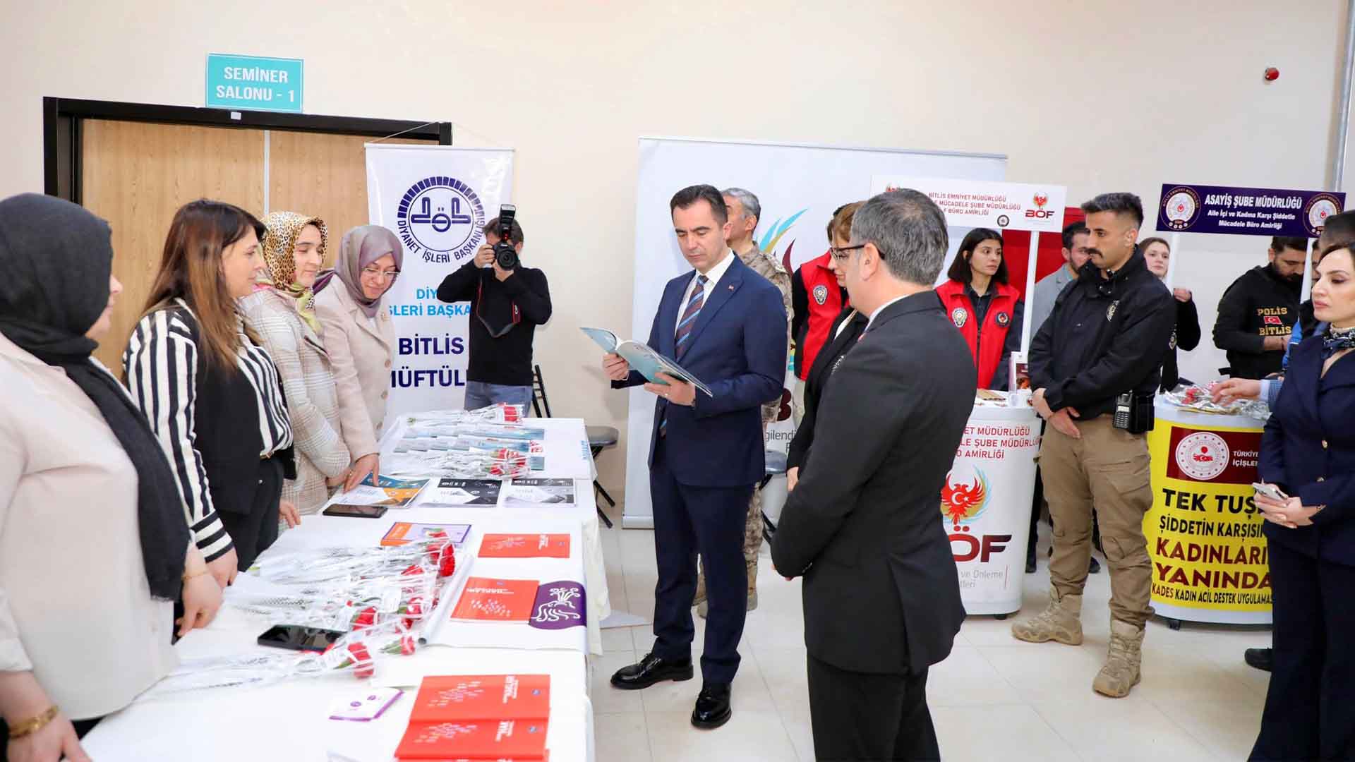 Bitlis’te 8 Mart’a Özel Kadın Hakları Söyleşisi Düzenlendi 4