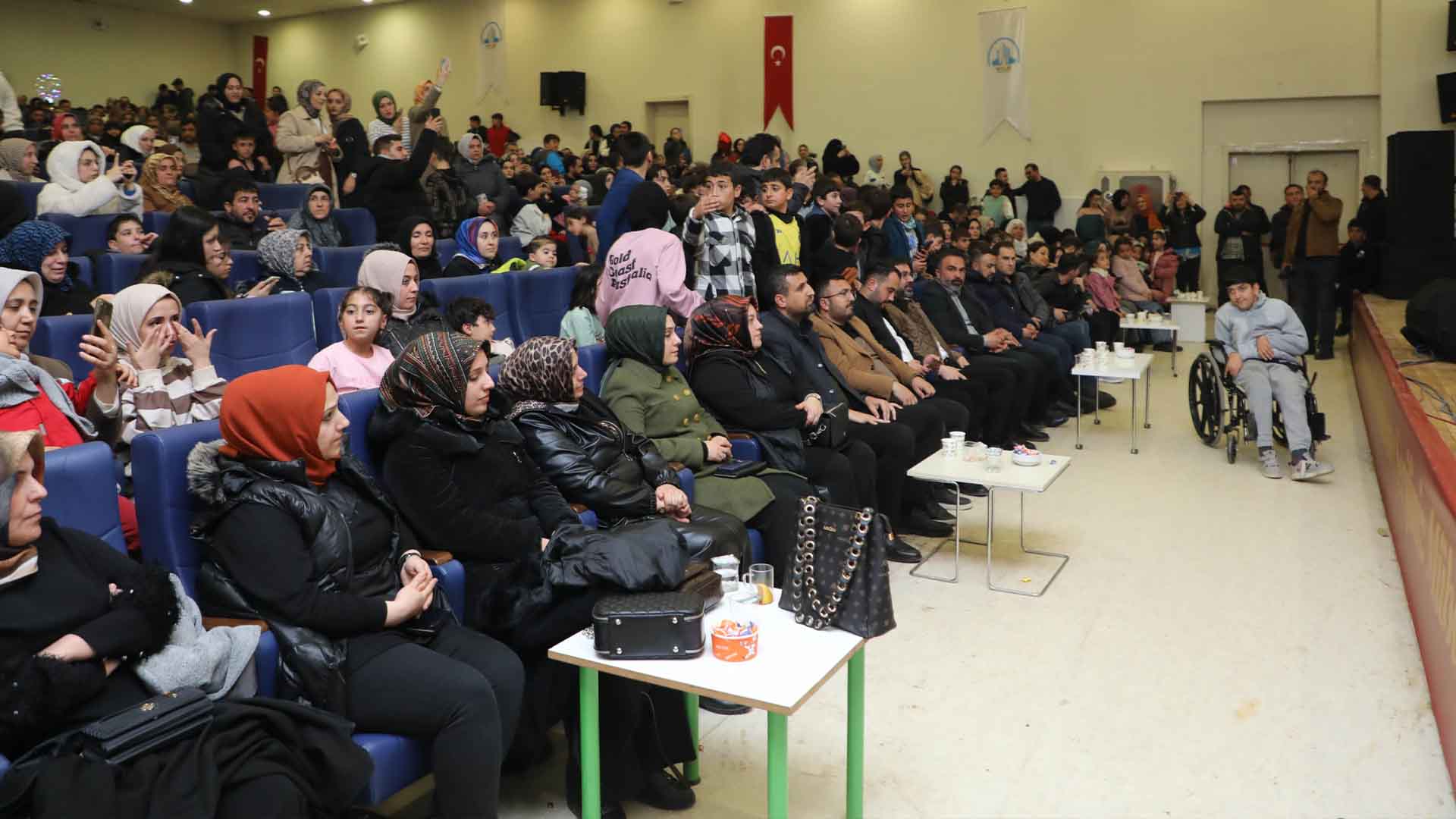 Bitlis’te Ramazan Coşkusu, İlahi Konseri Büyük İlgi Gördü 10