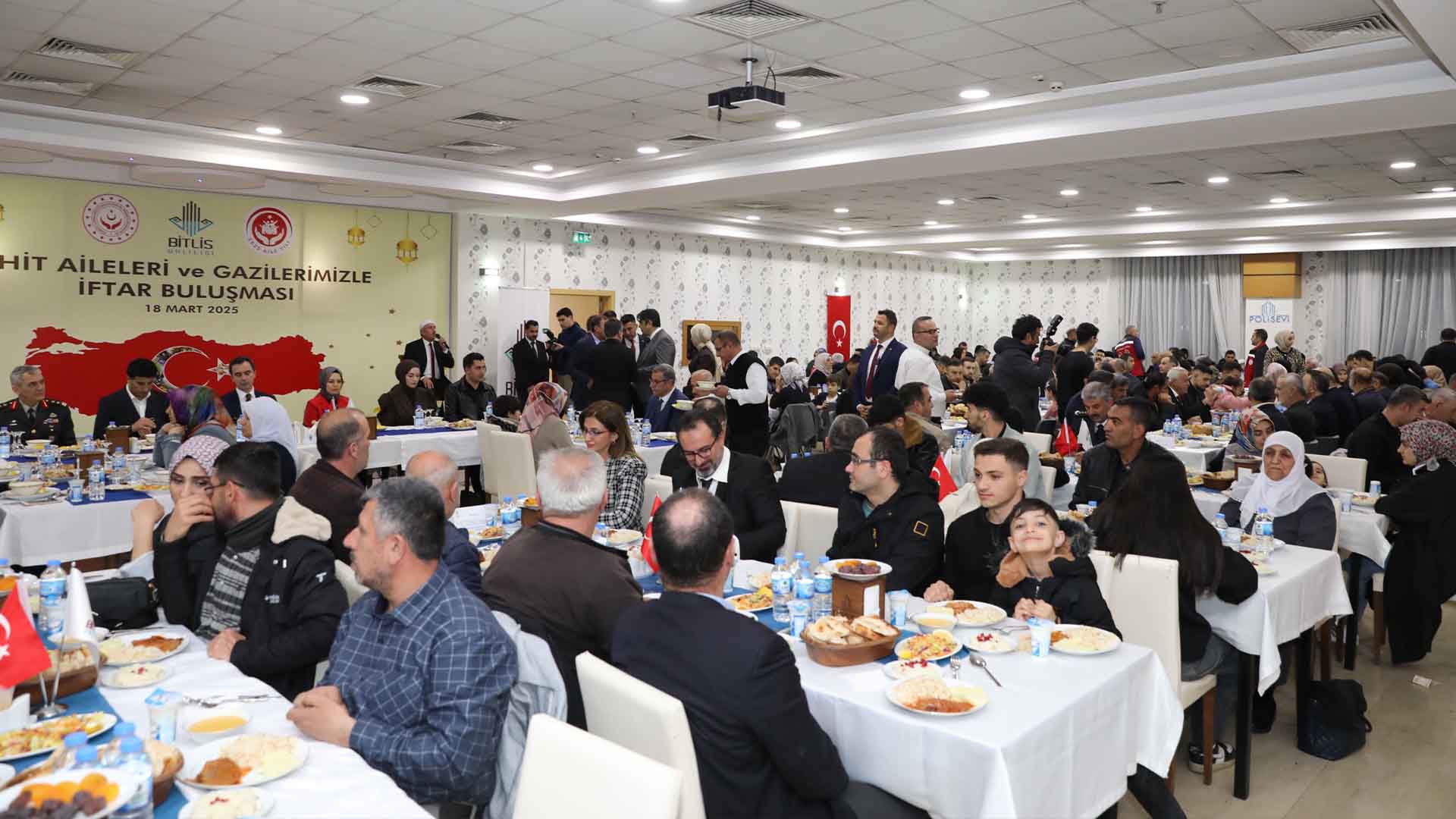Bitlis’te Şehit Aileleri Ve Gaziler İçin Anlamlı İftar 1