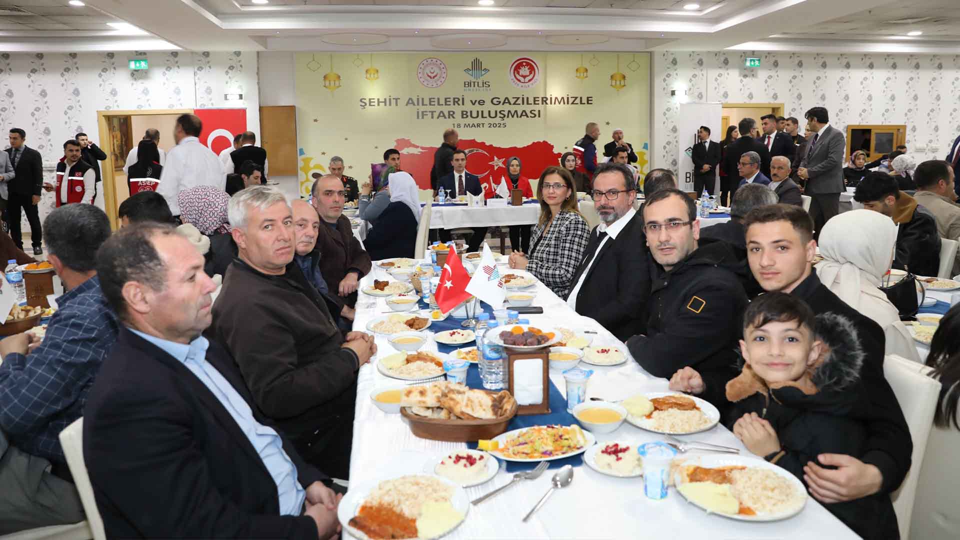 Bitlis’te Şehit Aileleri Ve Gaziler İçin Anlamlı İftar