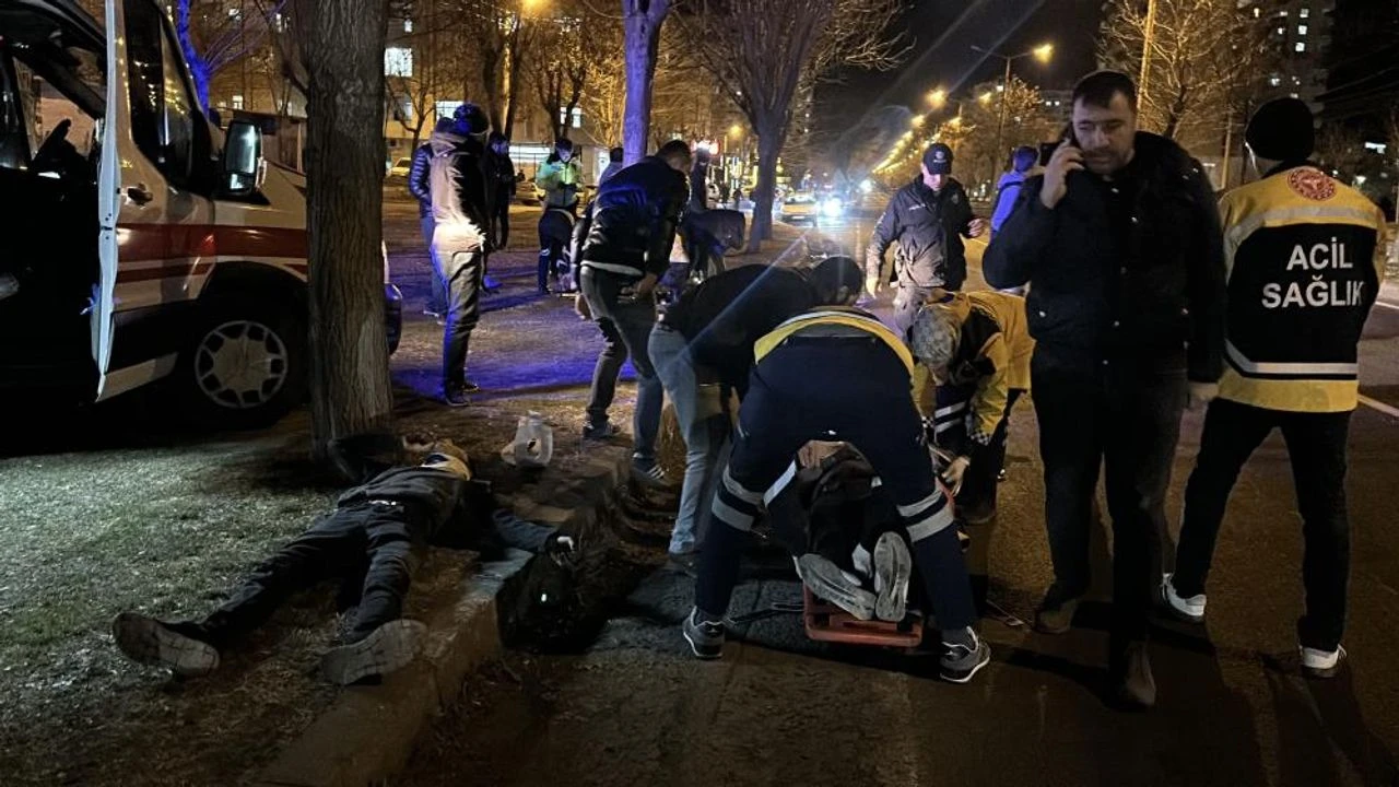 Motosiklet Yayaya Carpti 3 Yarali