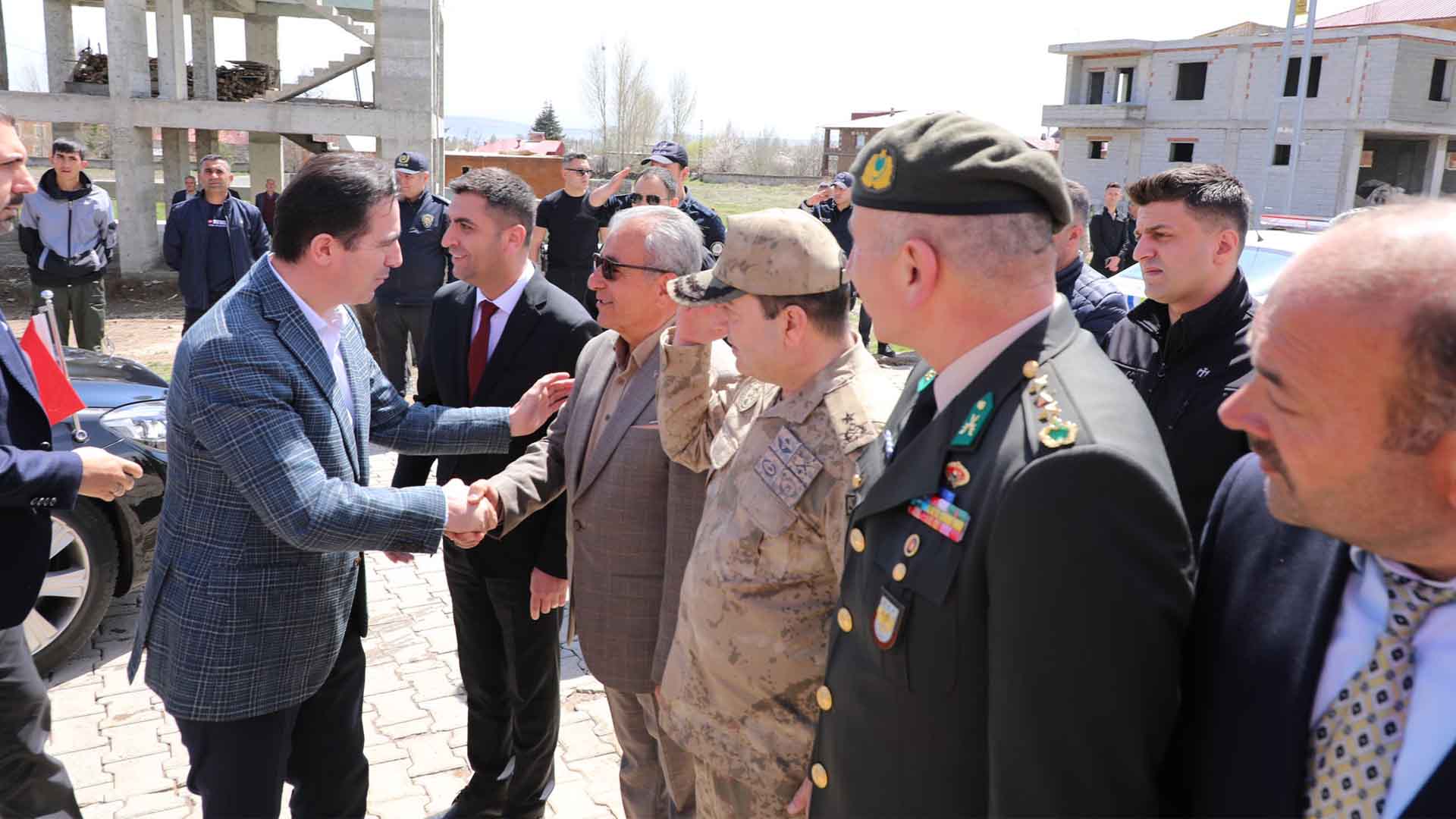 Ahlat’ta Şehit Mesut Ardıç’ın Adı Yeni Aile Sağlığı Merkezinde Yaşatılacak 3