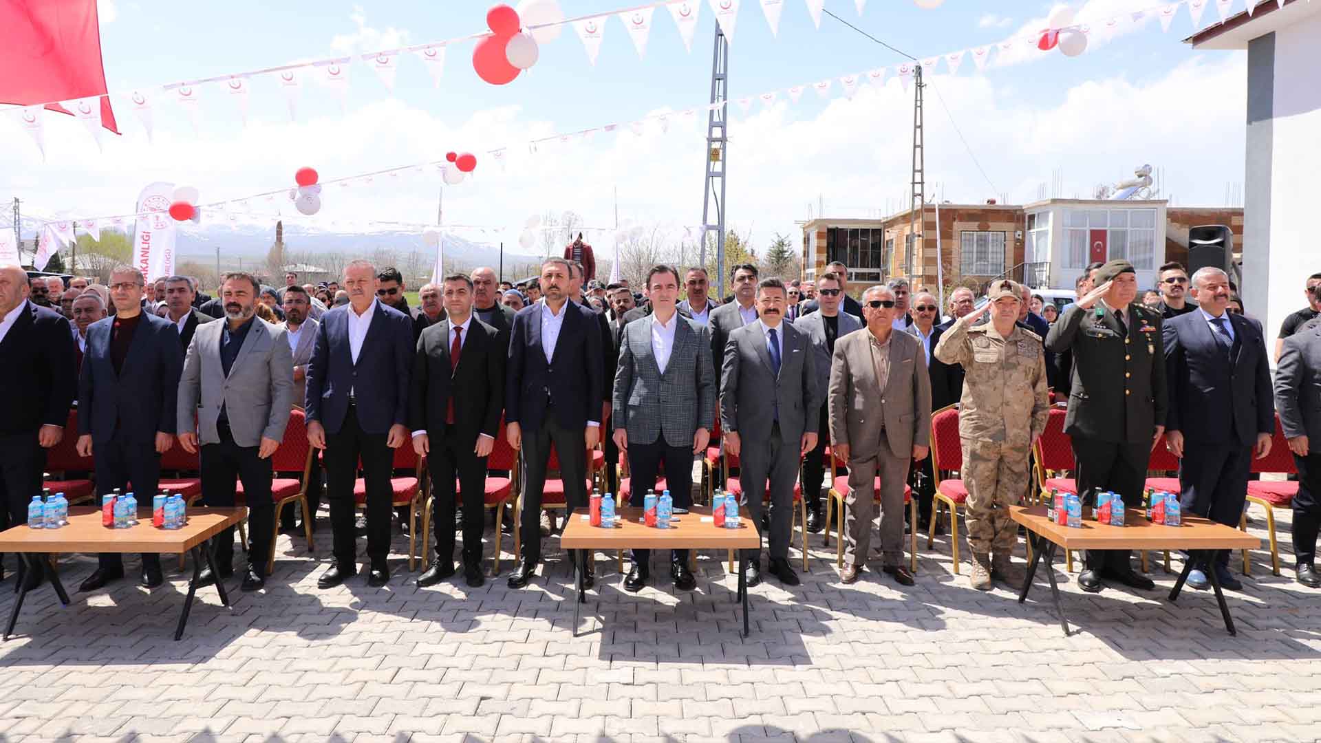 Ahlat’ta Şehit Mesut Ardıç’ın Adı Yeni Aile Sağlığı Merkezinde Yaşatılacak 4