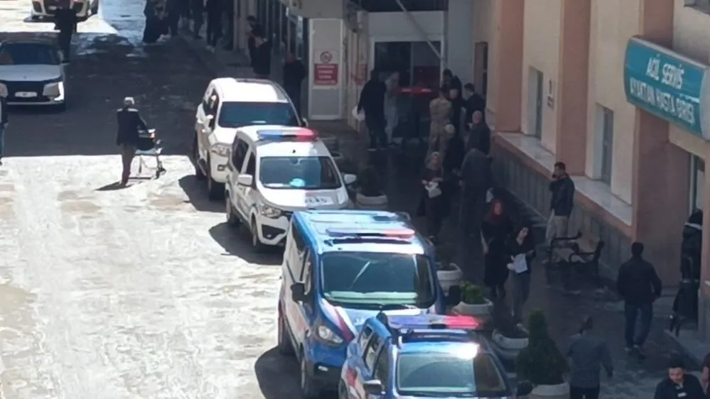 Asker Kazara Kendini Vurarak Agir Yaralandi 1