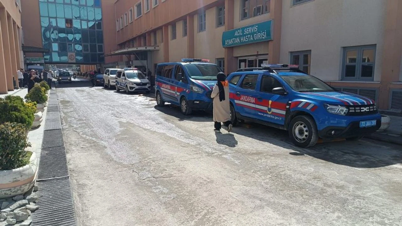 Asker Kazara Kendini Vurarak Agir Yaralandi 2