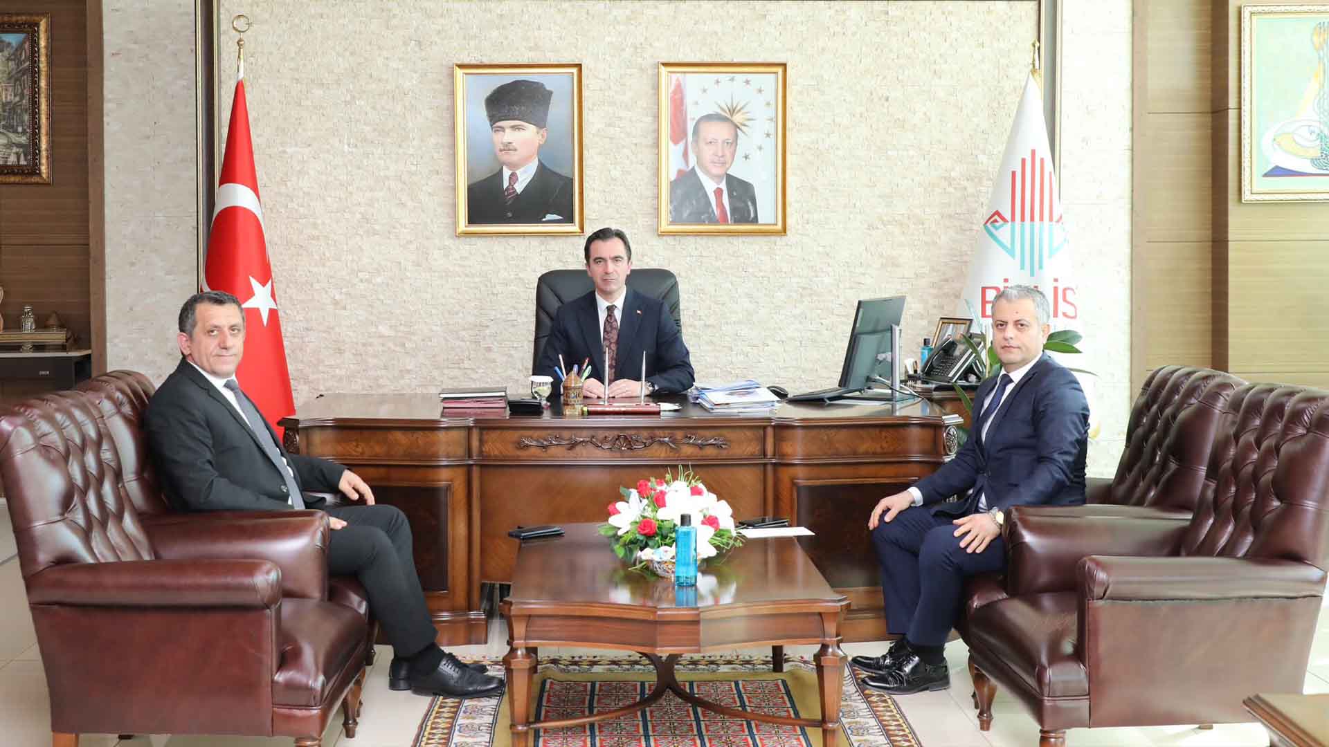 Basın İlan Kurumu Ve İş Bankası Yetkililerinden Bitlis Valisi Karakaya’ya Ziyaret 1