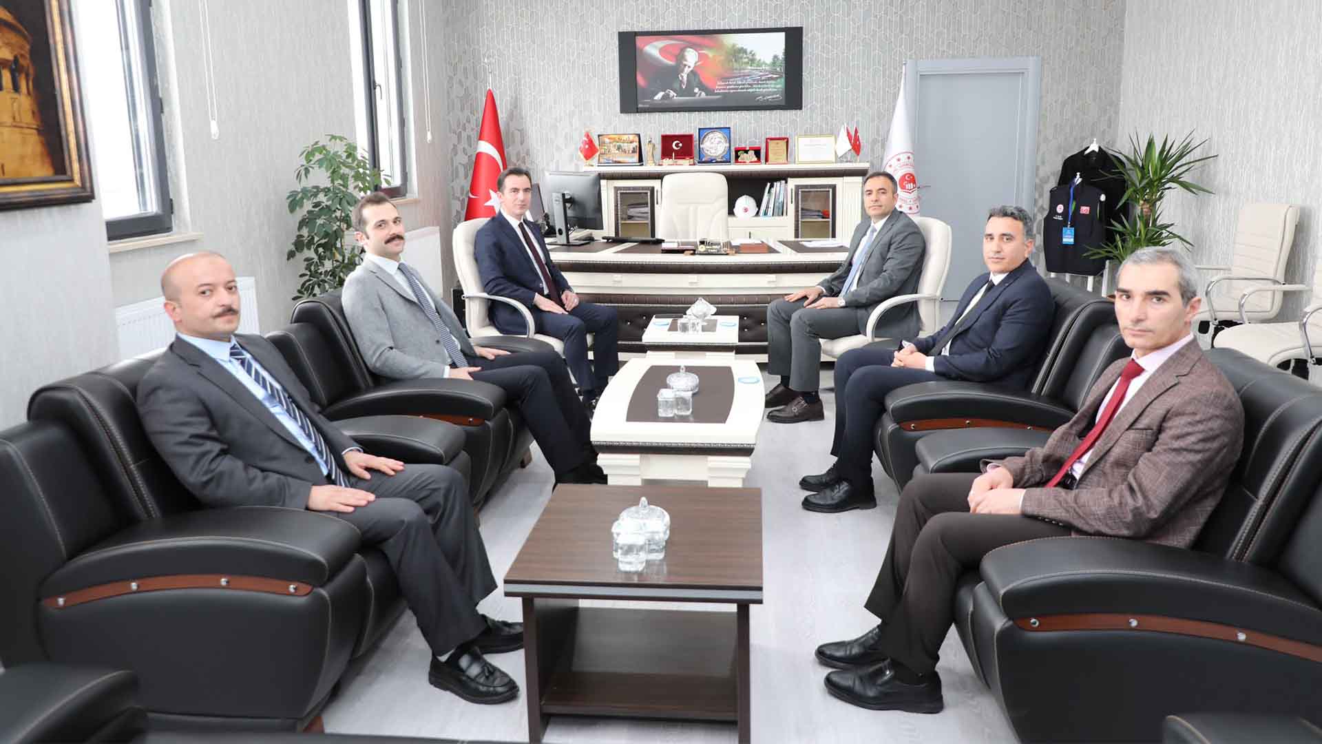 Bitlis Valisi Karakaya’dan Çevre Ve Şehircilik İl Müdürlüğüne Ziyaret 2