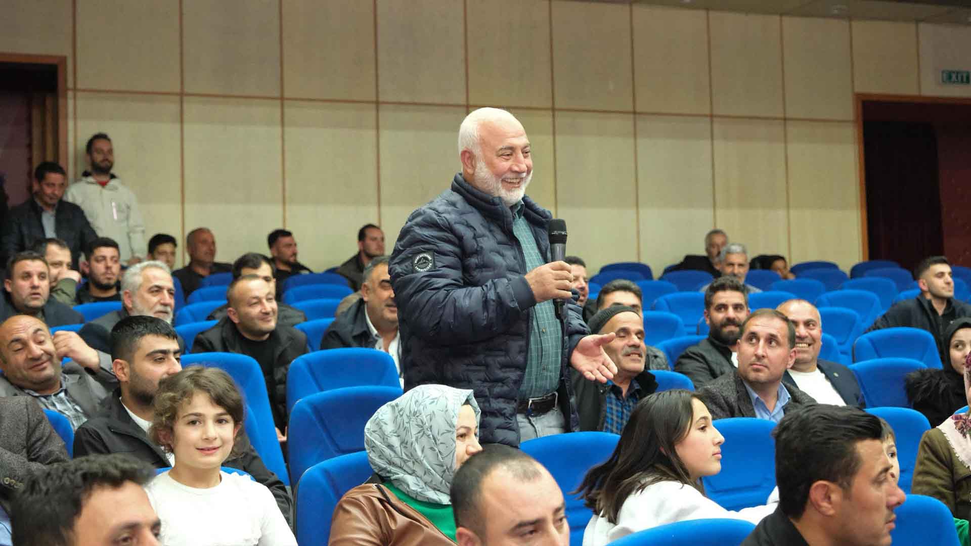Bitlis’te Başkan Tanğlay Halkla Buluştu, Vatandaş Soruyor, Başkan Cevaplıyor 11