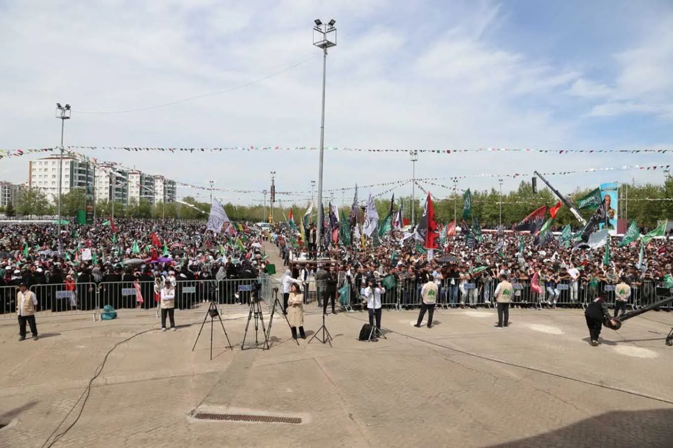 Diyarbakirdaki Mevlid I Nebi Etkinligi Duzenleniyor 12